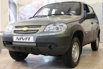 5 499 р. Защитная сетка в бампер (ячейка 3х7 мм, L/LC/GLLELE+, 3 части) Alfeco Стандарт  Chevrolet Niva  2123 (2009-2020), Лада 2123 (Нива Шевроле) (2009-2020) (Хром)  с доставкой в г. Вологда. Увеличить фотографию 2