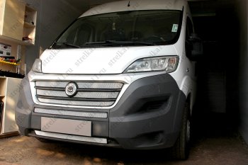 6 849 р. Защитная сетка в бампер (ячейка 3х7 мм, 5 частей) Alfeco Стандарт  Fiat Ducato  290 (2014-2025) (Хром)  с доставкой в г. Вологда. Увеличить фотографию 3