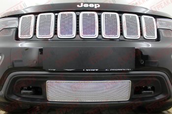 4 299 р.           Защита радиатора Jeep Grand Cherokee (WK2) IV 2018- рестайлинг (Laredo, Limited, Trailhawk) chrome низ PREMIUM  Jeep Grand Cherokee  WK2 (2017-2022) 2-ой рестайлинг (хром)  с доставкой в г. Вологда. Увеличить фотографию 2