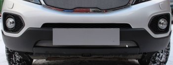 Защитная сетка радиатора в бампер (ячейка 3х7 мм) Стрелка11 Стандарт KIA Sorento  XM (2009-2012) дорестайлинг (хром)