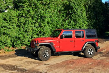 73 659 р. Защита порогов с подножкой РИФ Jeep Wrangler JL 3 дв. дорестайлинг (2018-2024)  с доставкой в г. Вологда. Увеличить фотографию 2
