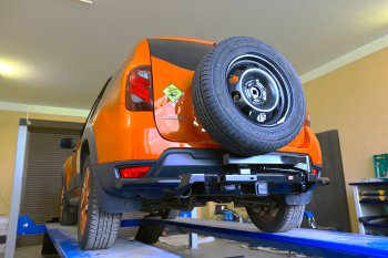 78 329 р. Бампер силовой задний РИФ Renault Duster HS рестайлинг (2015-2021) (С квадратом под фаркоп, калиткой и подсветкой номера)  с доставкой в г. Вологда. Увеличить фотографию 4
