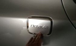 1 449 р. Накладка на лючок бензобака СТ Skoda Octavia A5 дорестайлинг универсал (2004-2008)  с доставкой в г. Вологда. Увеличить фотографию 3