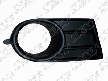 Правая рамка противотуманной фары SAT Suzuki Swift  ZC (2003-2008) дорестайлинг, хэтчбэк 5 дв.