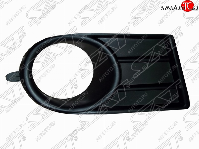 649 р. Правая рамка противотуманной фары SAT  Suzuki Swift  ZC (2003-2008) дорестайлинг, хэтчбэк 5 дв.  с доставкой в г. Вологда