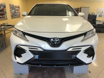 14 699 р. Накладка переднего бампера Yurol Toyota Camry XV70 дорестайлинг (2017-2021) (Неокрашенная)  с доставкой в г. Вологда. Увеличить фотографию 5