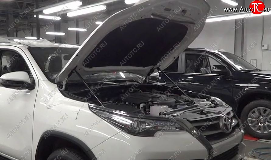 2 049 р. Упоры капота Russtal Toyota Fortuner AN160 дорестайлинг (2015-2020)  с доставкой в г. Вологда