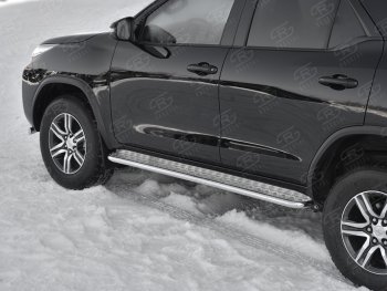 22 999 р. Широкая защита порогов с трубой диаметром 42 мм SLITKOFF v2 Toyota Fortuner AN160 дорестайлинг (2015-2020)  с доставкой в г. Вологда. Увеличить фотографию 2