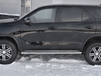 20 799 р. Защита порогов Russtal труба 120х60 овал с проступью Toyota Fortuner AN160 рестайлинг (2020-2025)  с доставкой в г. Вологда. Увеличить фотографию 2