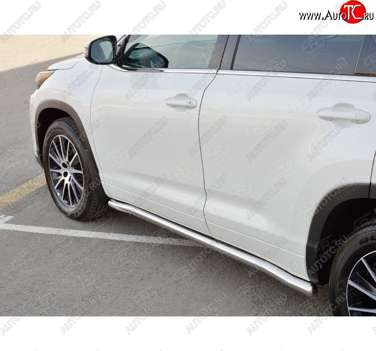 23 399 р. Защита порогов SLITKOFF из круглой трубы диаметром 63 мм SLITKOFF v3 Toyota Highlander XU50 дорестайлинг (2013-2017)  с доставкой в г. Вологда