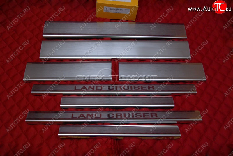 3 899 р. Накладки на внутренние пороги Alu-Frost Toyota Land Cruiser 200 дорестайлинг (2007-2012)  с доставкой в г. Вологда