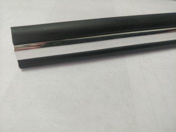 319 р. Универсальный уплотнитель FlexLine (16 mm U-LIP с хром полосой, 1 погонный метр) Mitsubishi Eclipse Cross GK дорестайлинг (2017-2021)  с доставкой в г. Вологда. Увеличить фотографию 4