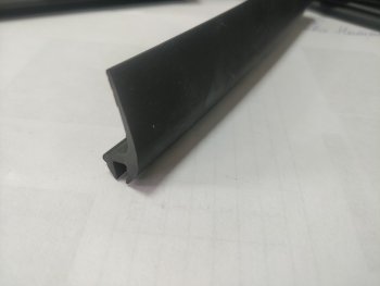 Универсальный уплотнитель FlexLine (26 mm, 1 погонный метр) Peugeot 206 универсал 2EK рестайлинг (2002-2006)