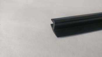 197 р. Универсальный уплотнитель FlexLine (8 mm U-LIP, 1 погонный метр) Seat Alhambra 7M рестайлинг (2000-2010)  с доставкой в г. Вологда. Увеличить фотографию 4