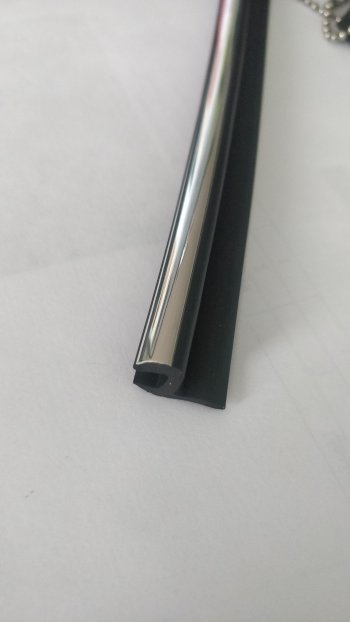 109 р. Универсальный уплотнитель FlexLine (жесткий 8 mm U-LIP, хромированная полоса, 1 погонный метр) INFINITI G35 V35 седан (2002-2007)  с доставкой в г. Вологда. Увеличить фотографию 4