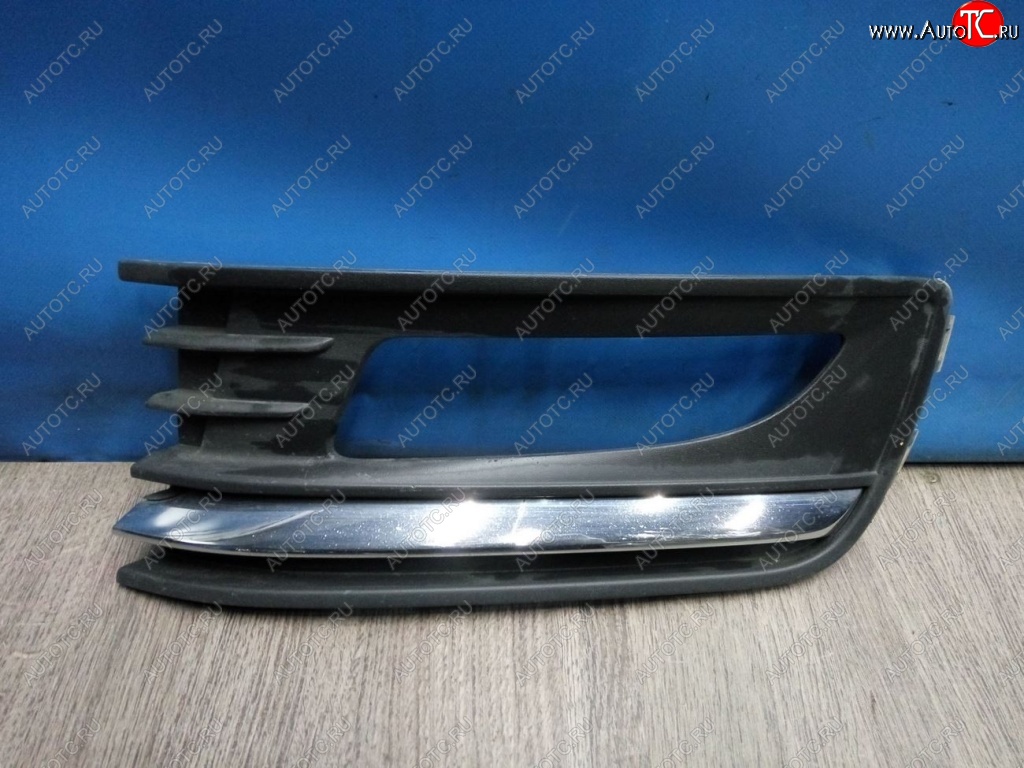 949 р. Рамка ПТФ NSP (левая,с хром молдингом) Volkswagen Polo 5 седан рестайлинг (2015-2020)  с доставкой в г. Вологда