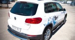 83 999 р. Защита порогов с пластиковыми вставками для ног из круглой трубы диаметром 76 мм (Sport & Style) Russtal Volkswagen Tiguan NF рестайлинг (2011-2017) (Защита порогов с со скосами на торцах (вариант 1))  с доставкой в г. Вологда. Увеличить фотографию 8