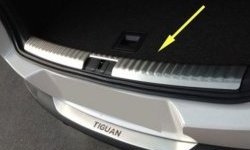 4 749 р. Металлический порожек в багажник автомобиля СТ Volkswagen Tiguan NF рестайлинг (2011-2017)  с доставкой в г. Вологда. Увеличить фотографию 2