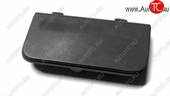 2 359 р. Левая заглушка буксировочного отверстия переднего бампера VAG Volkswagen Touareg 1 GP дорестайлинг (2002-2007) (Неокрашенная)  с доставкой в г. Вологда