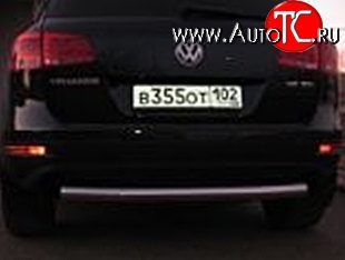 7 699 р. Защита заднего бампера d76 мм Металл Дизайн Volkswagen Touareg 2 NF дорестайлинг (2010-2014) (полированная нержавейка)  с доставкой в г. Вологда