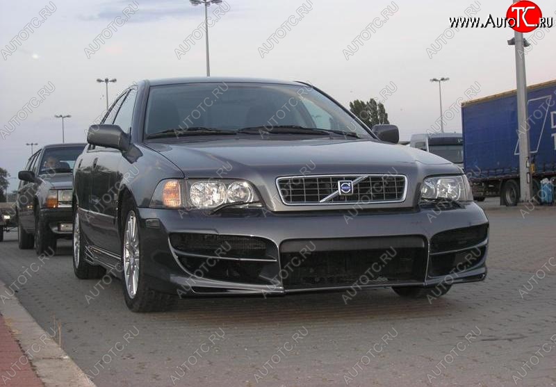 25 899 р. Передний бампер R1 Volvo S40 VS седан дорестайлинг (1996-2000)  с доставкой в г. Вологда